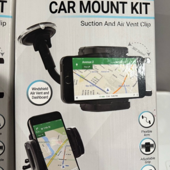 Universal Black Car Mount Kit for Smartphones - Picture 1 of 3